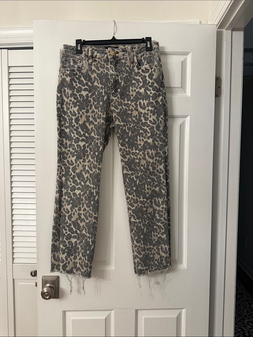 Kut from the Kloth Leopard Print Straight Leg Jeans - Gray/Cream
